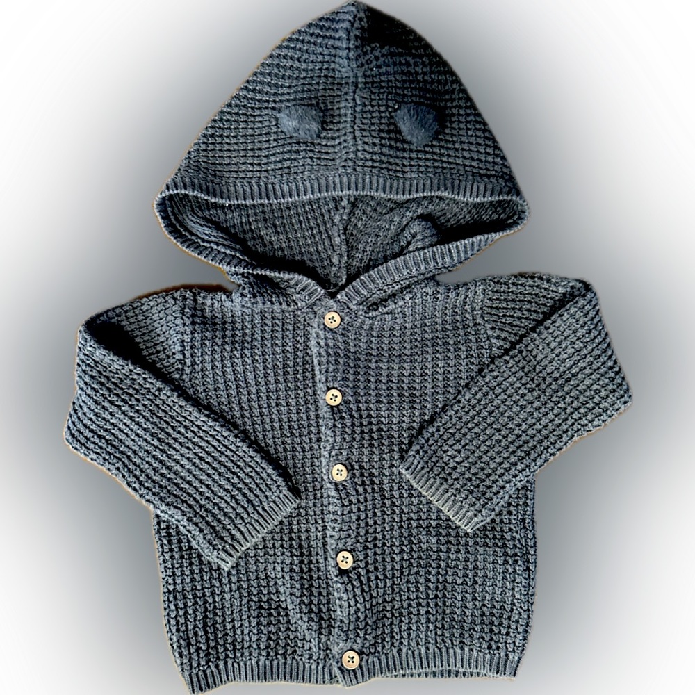 Knitted Sweater/cardigan